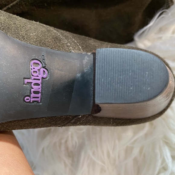 Clarks Suede Lace-Up Ankle Boots - Picture 8 of 10